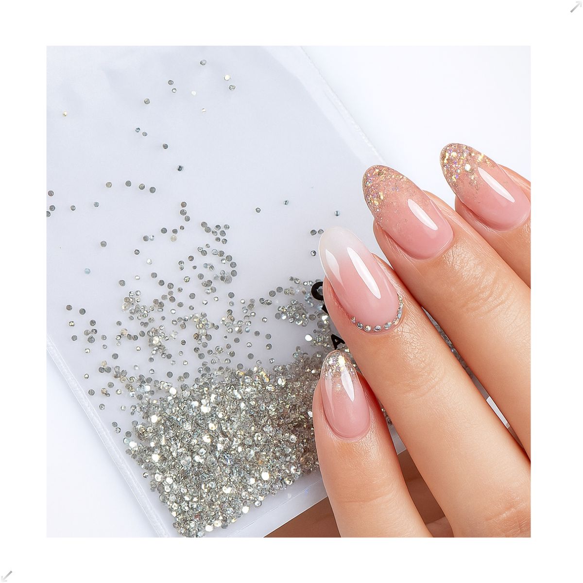 passo a passo aplicação strass unha natural