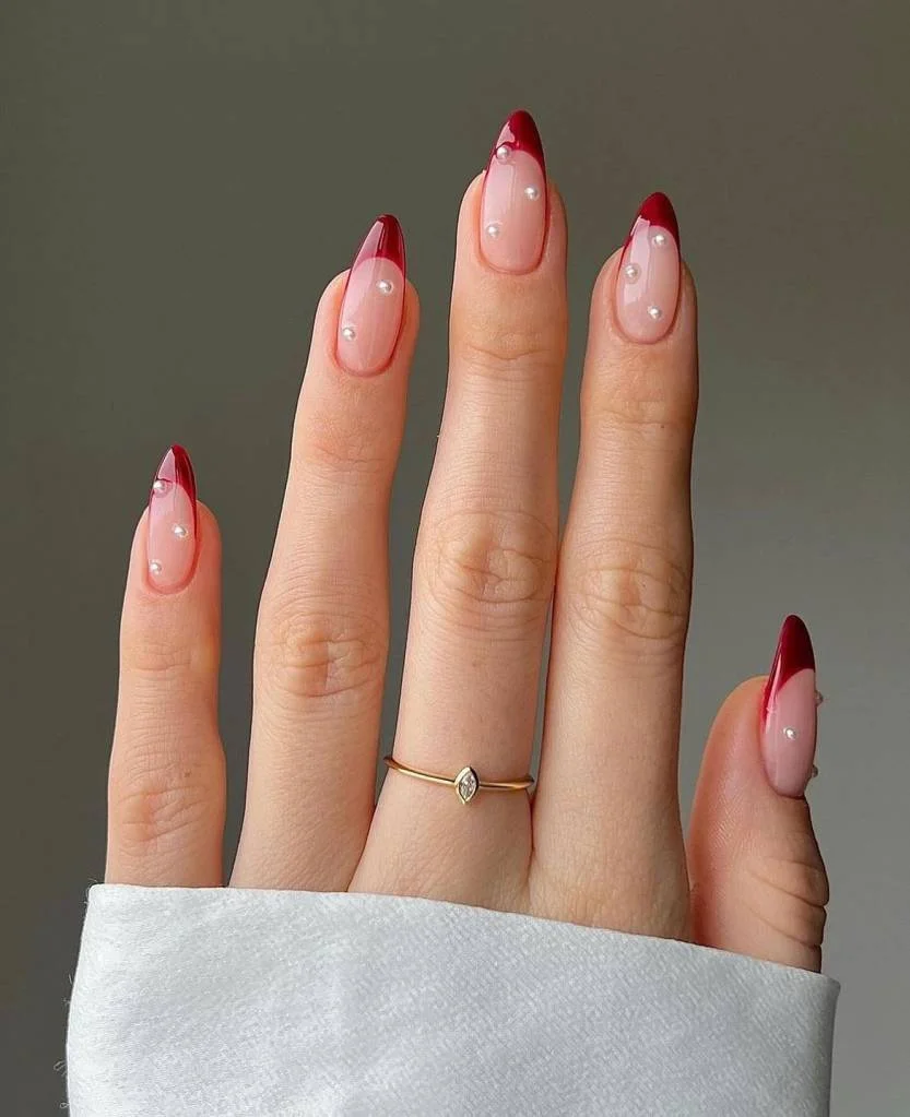 Unhas minimalistas cereja