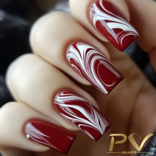 unha cor vinho decorada