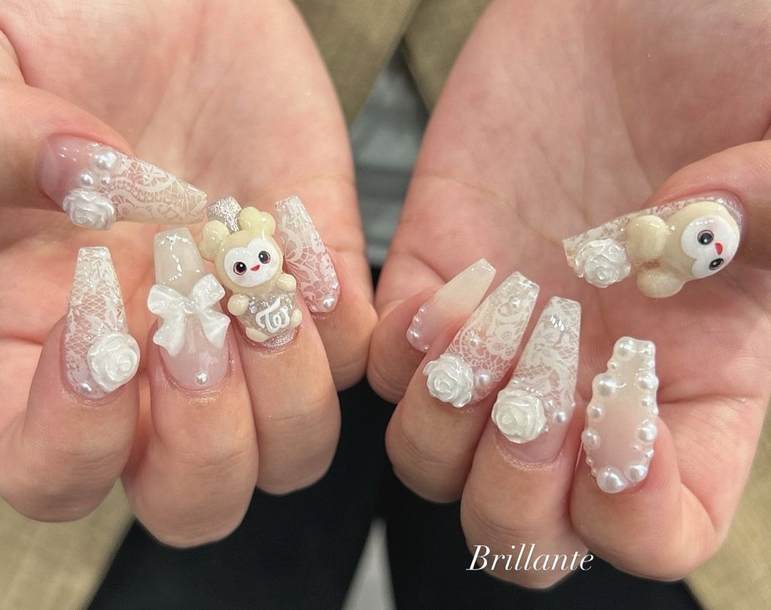 inspiração de unhas coreanas fofas para casamento