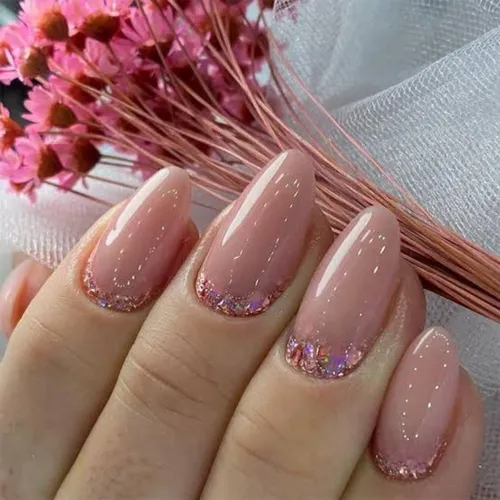 Nail Art Minimalista: Ideias para Unhas Curtas e Elegantes