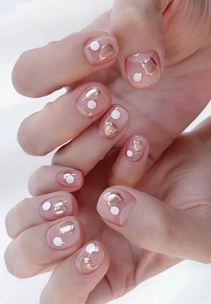 Inspirações de Unhas Curtas Decoradas para o Dia a Dia e Eventos Especiais