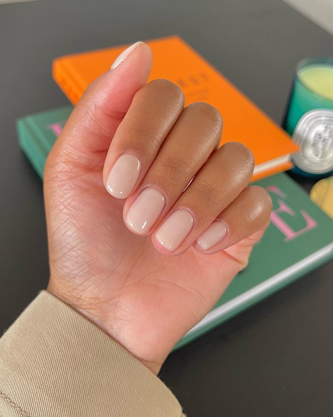 unhas curtas francesinha