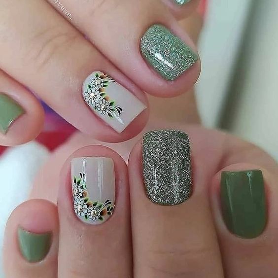 unhas curtas decoradas