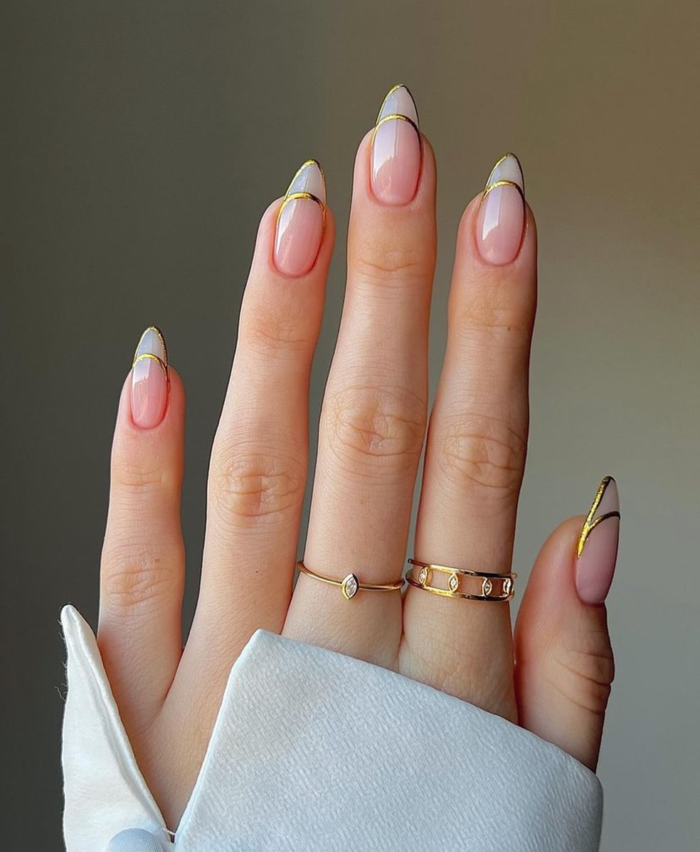inspiração unhas francesinha diferentes
