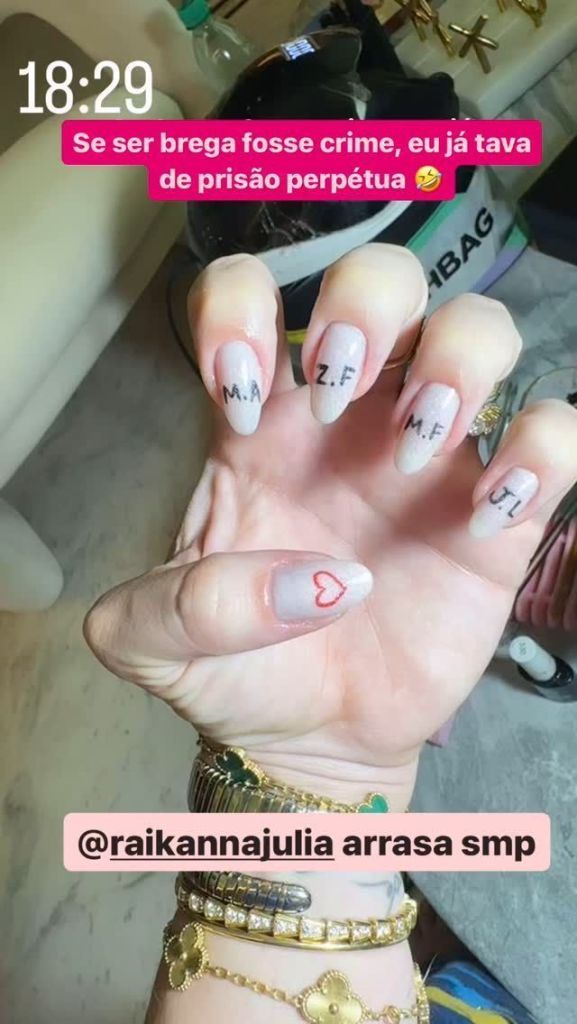 formato unhas virginia