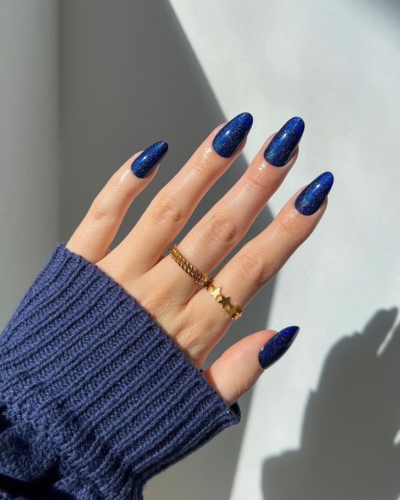 unha de fibra azul escuro stiletto