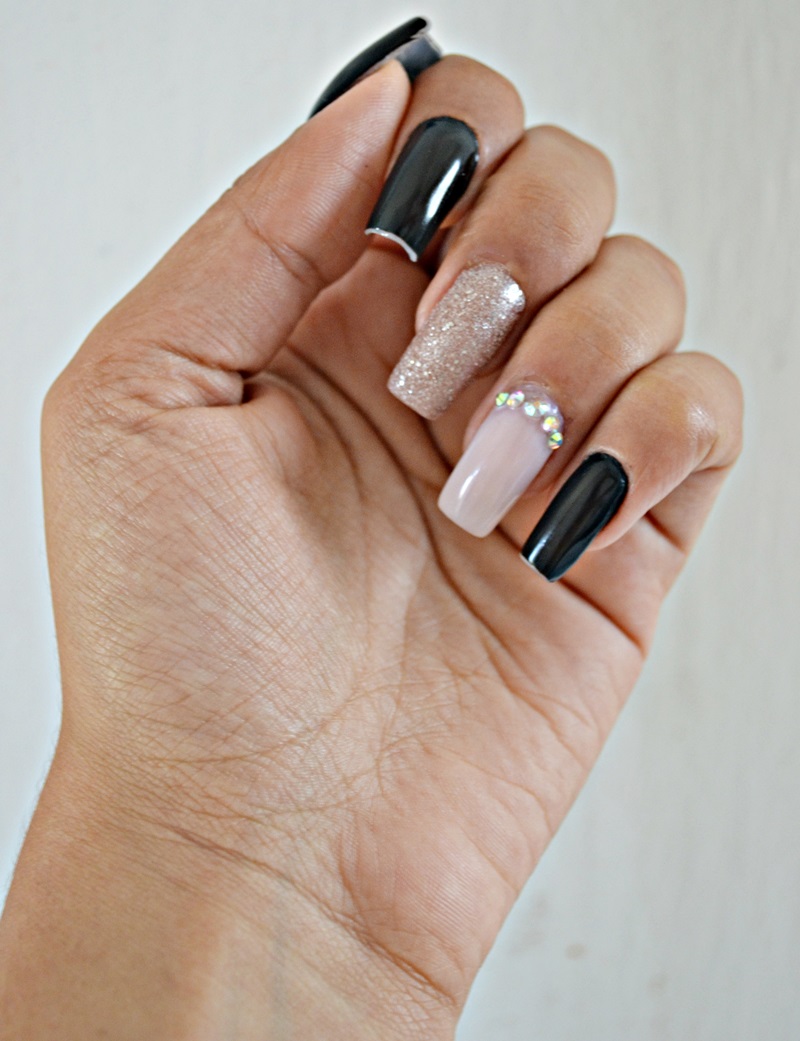 unha de fibra com decoração