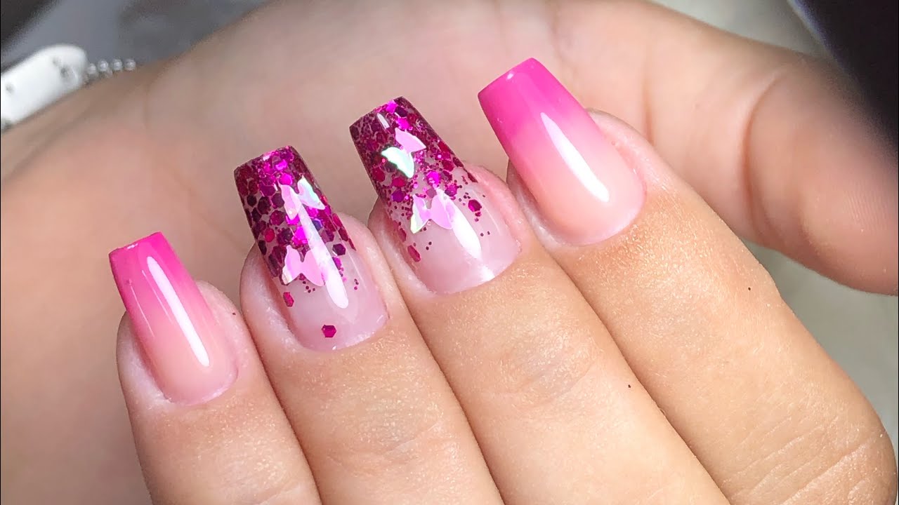 unha de fibra rosa minimalista
