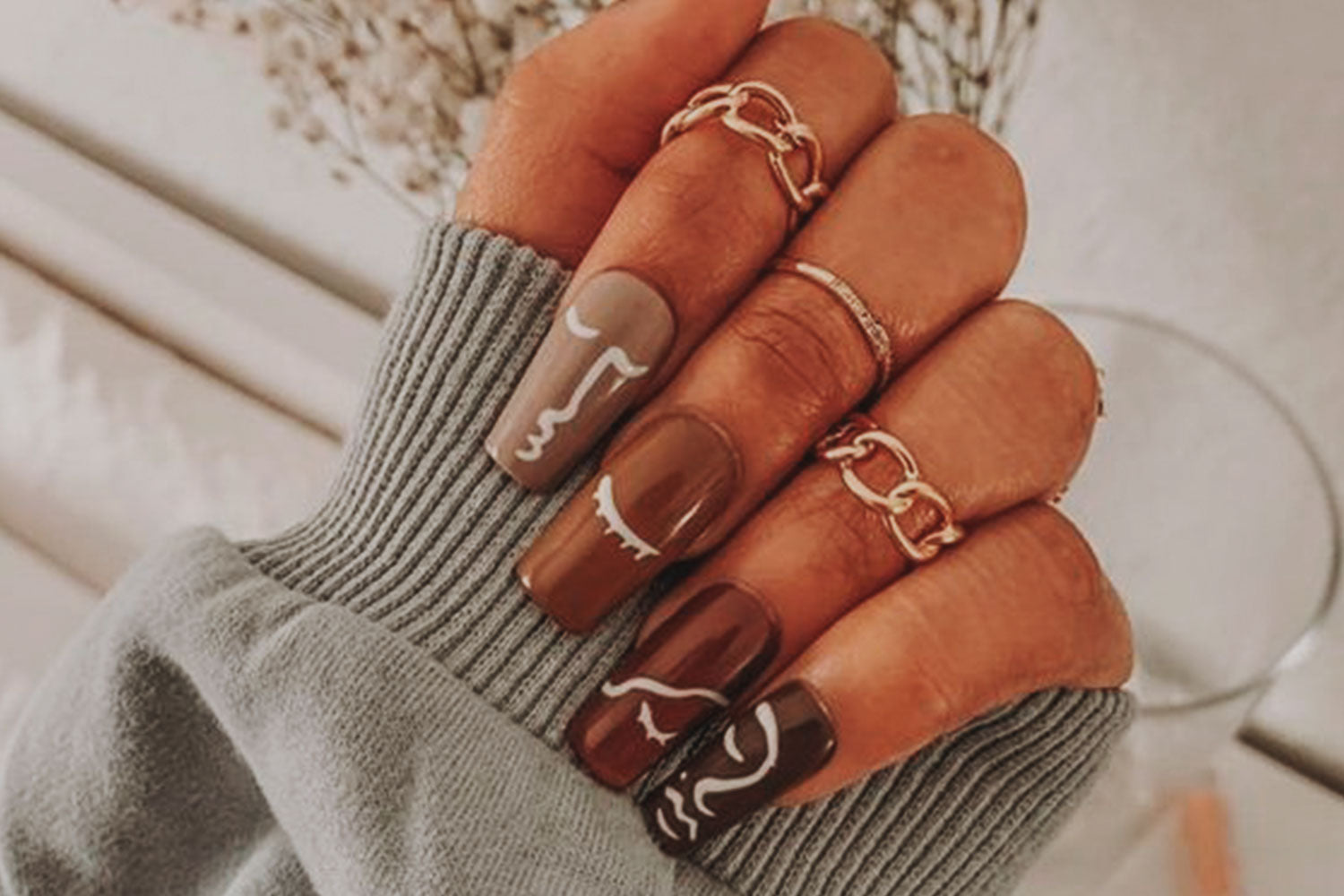 unha de fibra pinica ou causa fungos