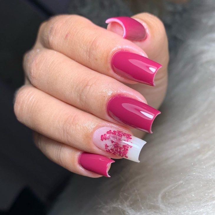 unha de fibra rosa pastel