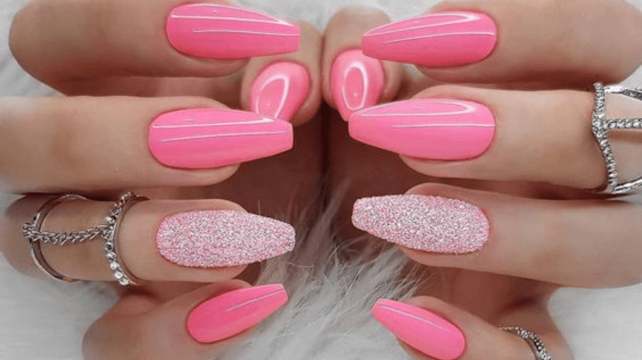 unha de fibra rosa fosca
