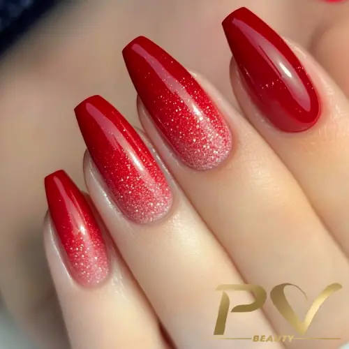 como evitar quebra na unha de fibra vermelha