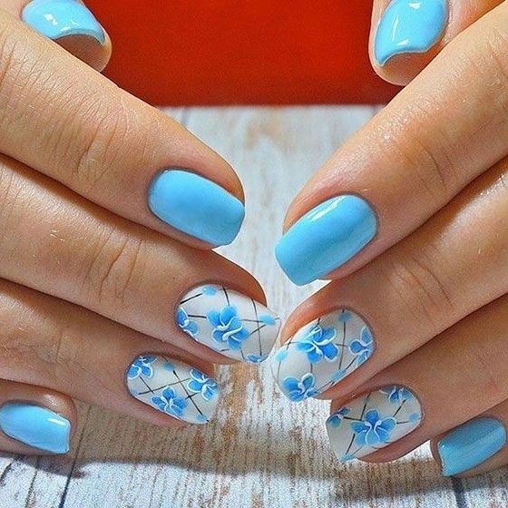 unha azul claro para evento