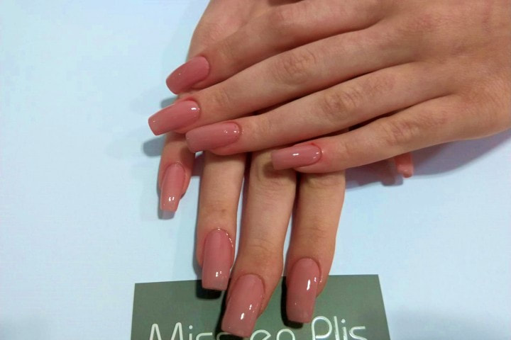 inspiração unha de gel bailarina curta decorada