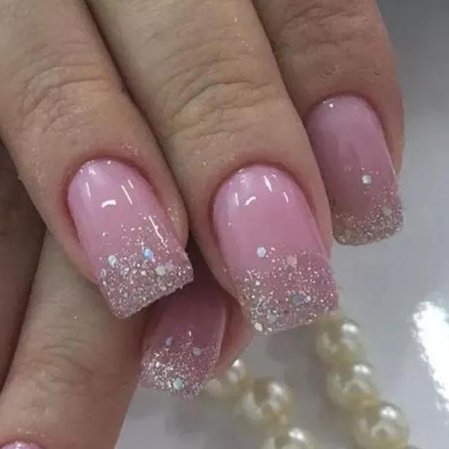 unha de gel com glitter