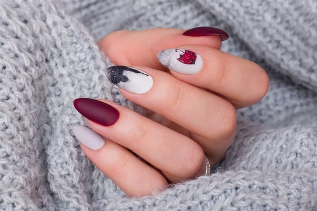 unha de gel curta decorada