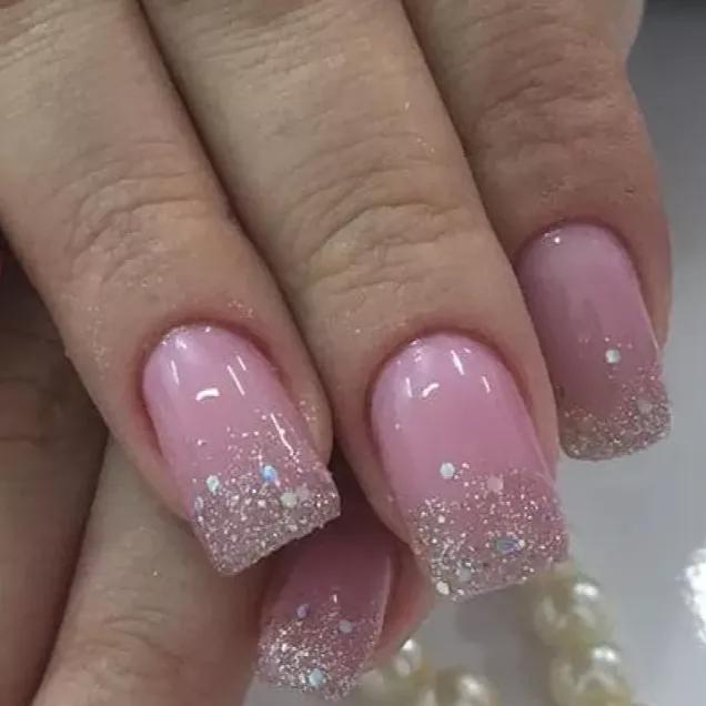 como fazer unha de gel decorada delicada com glitter passo a passo