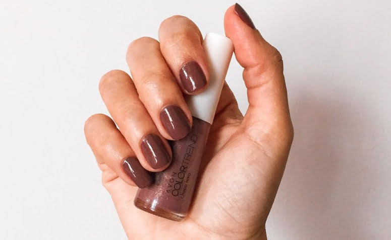 ideias de unhas de gel decoradas marrom para inspiração