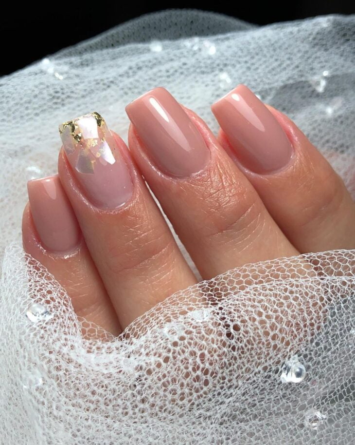 unha de gel decorada nude
