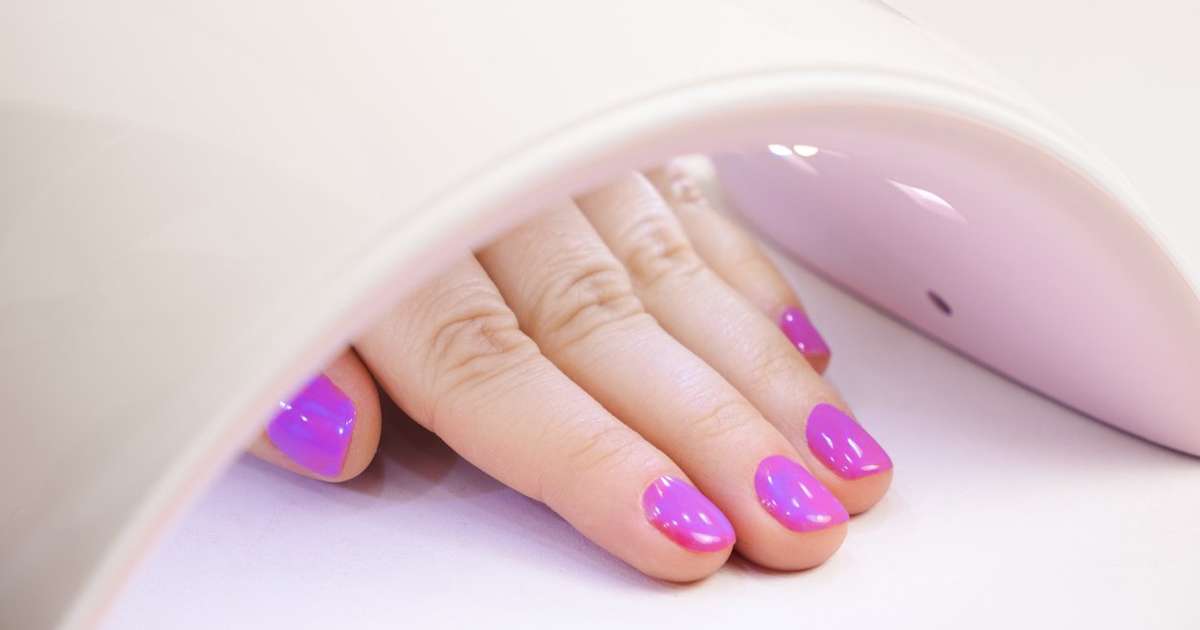 Comparativo: Regulamentação de cosméticos no Brasil e na União Europeia.