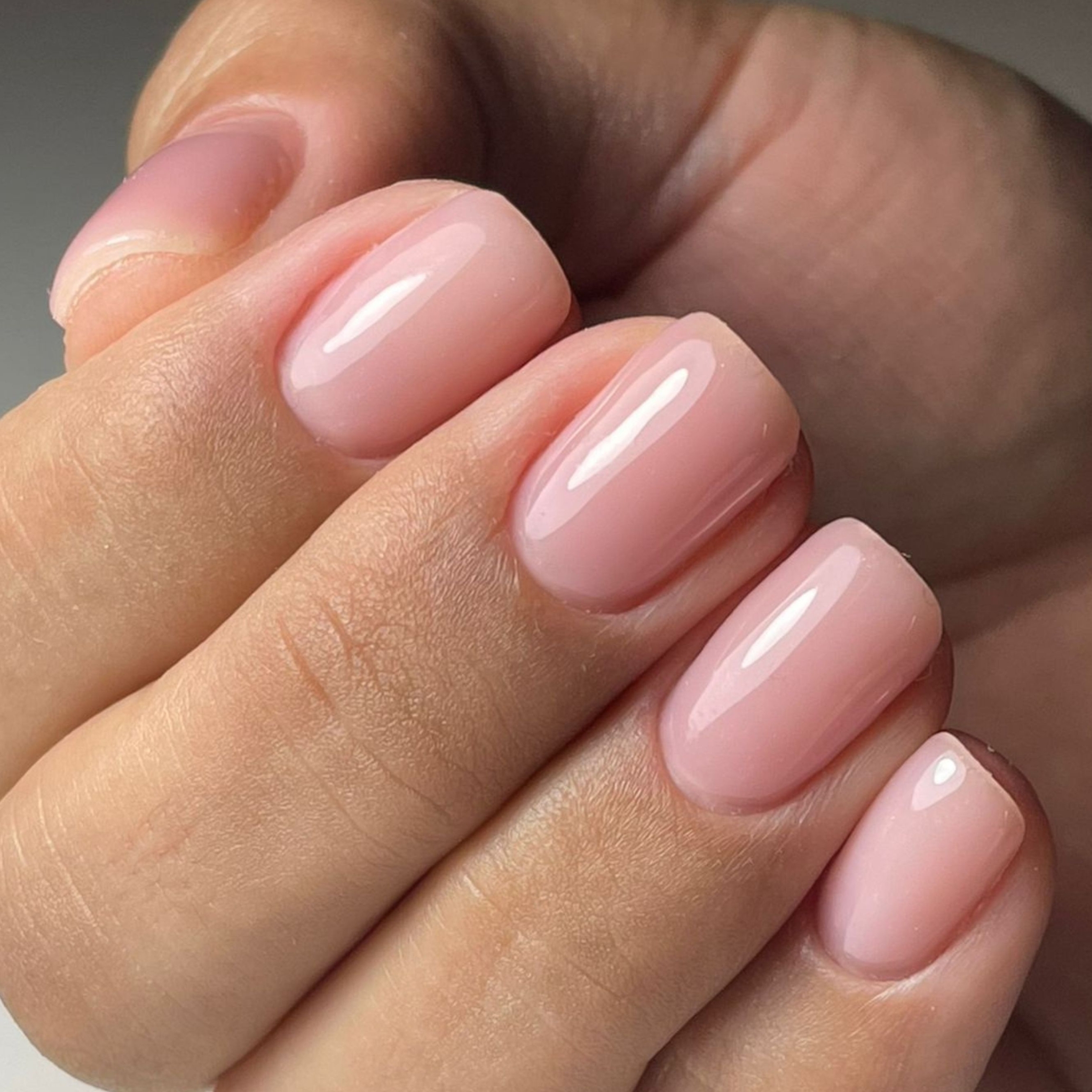 Como Escolher o Tom de Rosa Ideal para Suas Unhas de Gel em 2026