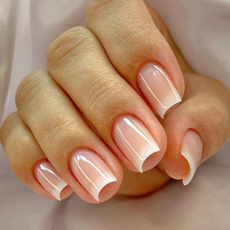 unhas minimalistas gel