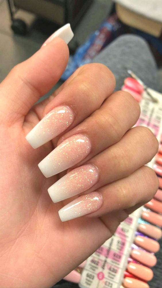 unhas elegantes gel