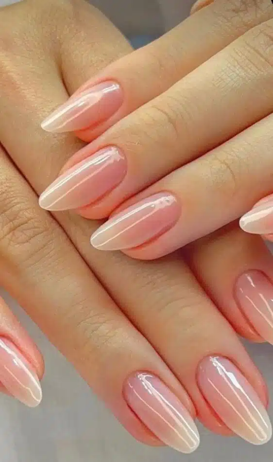 Unhas de gel efeito vidro