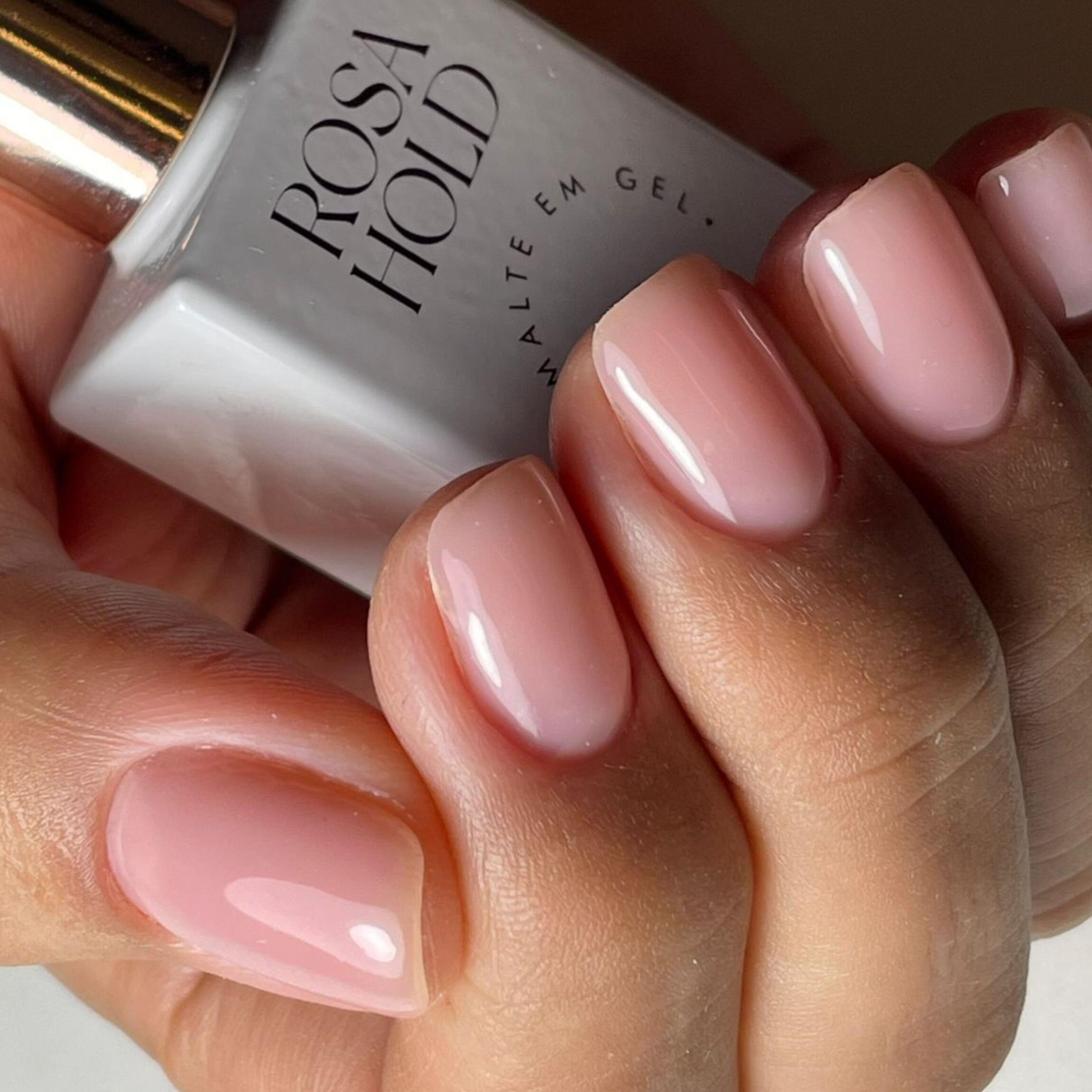 Manicure transparente