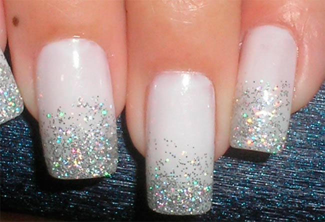 unha de noiva com glitter grosso