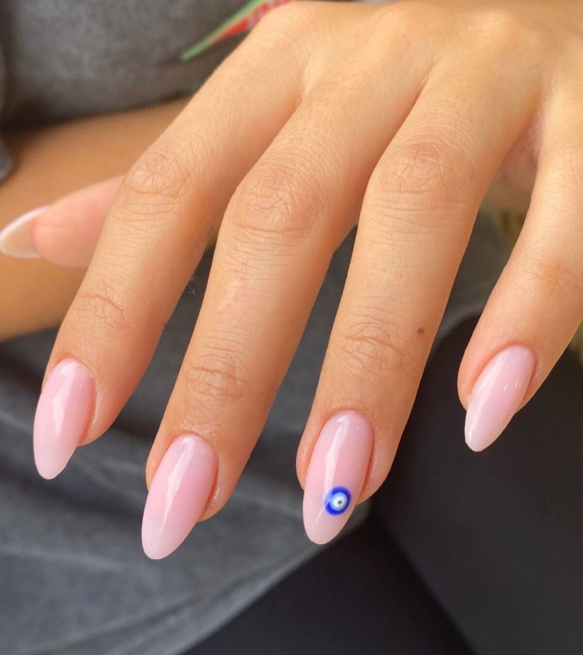 passo a passo unha olho grego minimalista filha unica