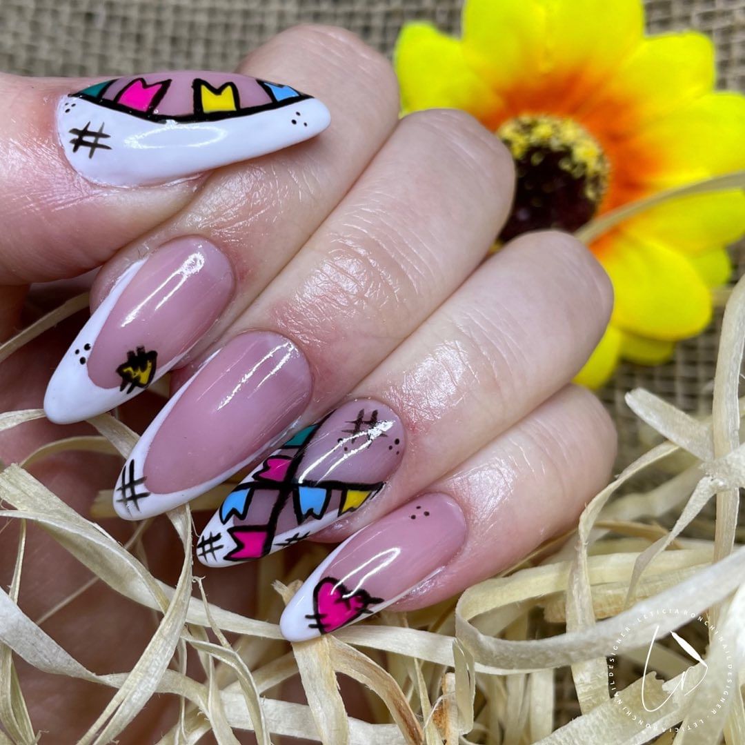 5 ideias de títulos: 1. Unhas de São João: Guia Completo de Estilos e Inspirações. 2. Decoração de Unhas para Festa Junina: Do Rústico ao Moderno. 3. Como Fazer Unhas de São João Incríveis em Casa. 4. Tendências de Unhas para o São João: Cores e Desenhos. 5. Unhas Temáticas: Celebre a Festa Junina com Estilo.