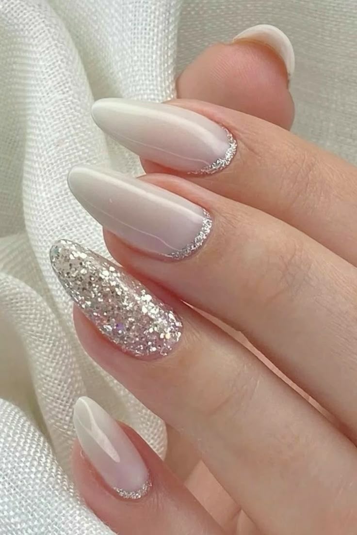 glitter fino versus flocado qual escolher unha branca