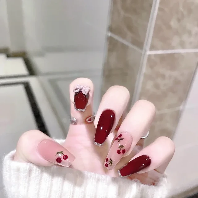 unhas cereja metalizado