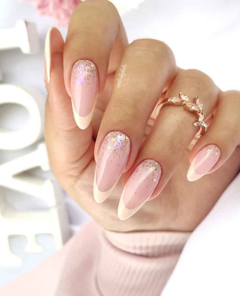 moon nails em gel