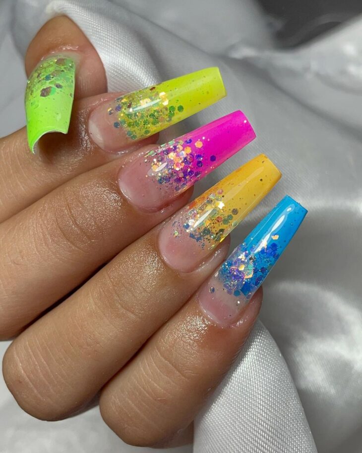 unha decorada carnaval minimalista