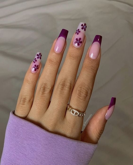 Como Combinar Unhas Roxas com Roupas e Acessórios