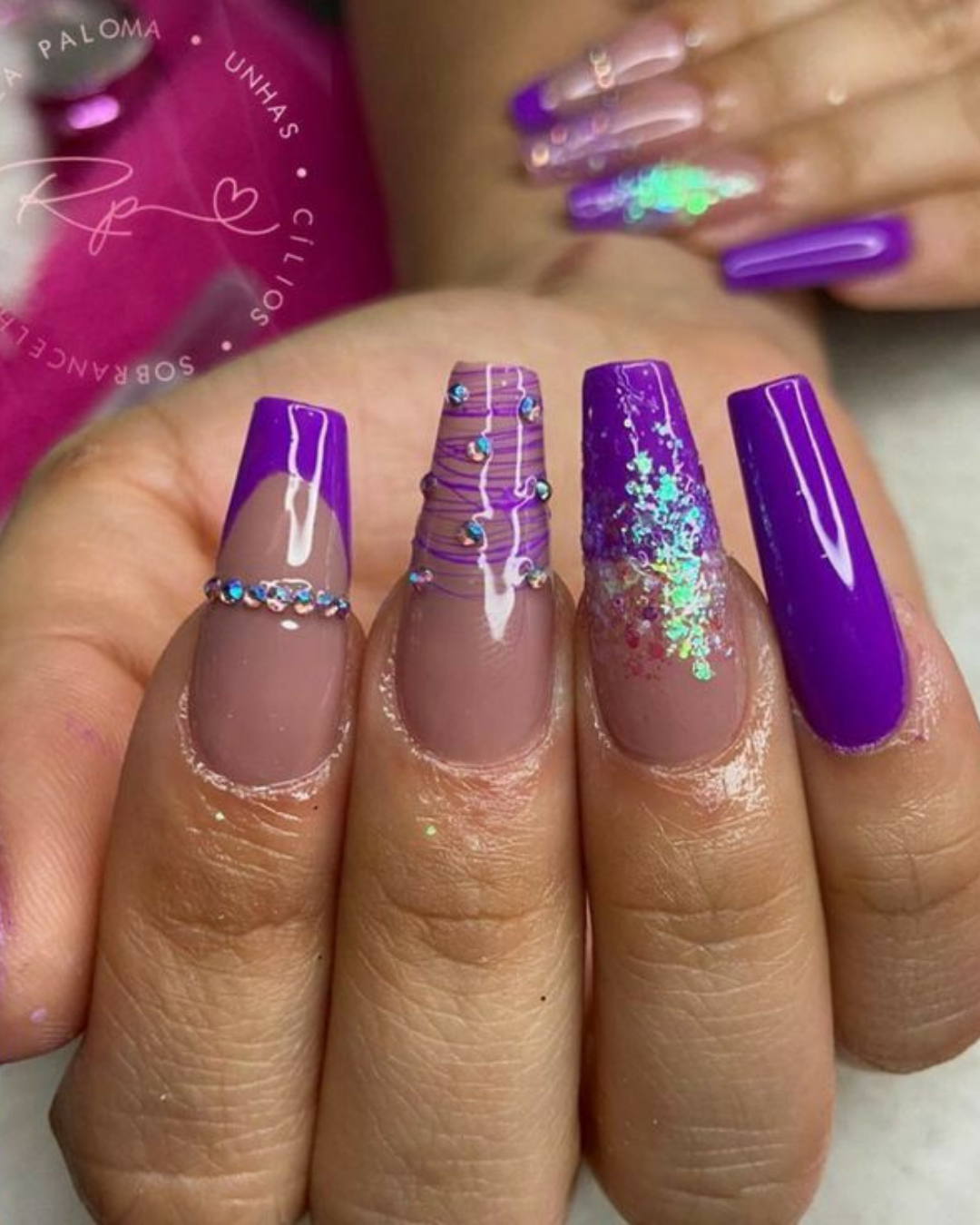 unha decorada roxo para o dia a dia