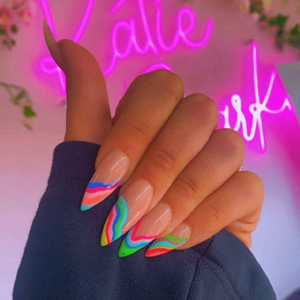 5 Ideias de Unhas de Gel Decoradas para Arrasar em 2024