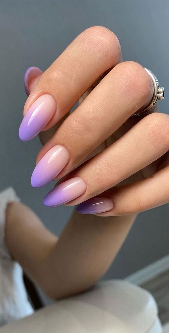 Guia Completo: Como Escolher as Cores Perfeitas para Suas Unhas Degradê