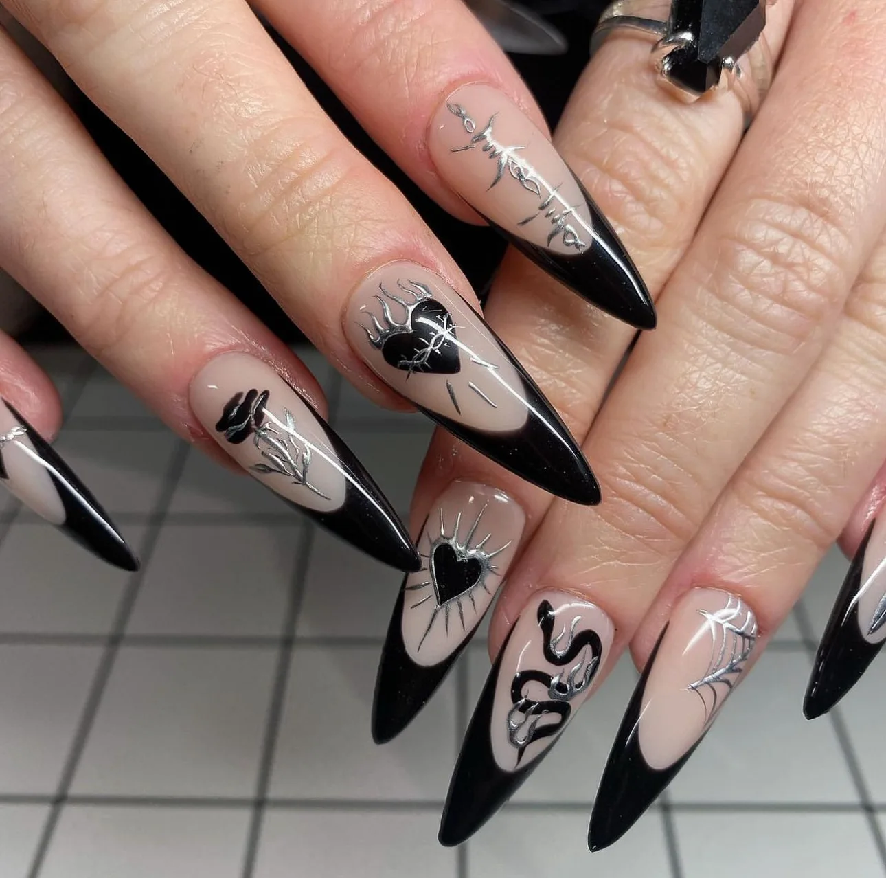 unha decorada Corinthians simples