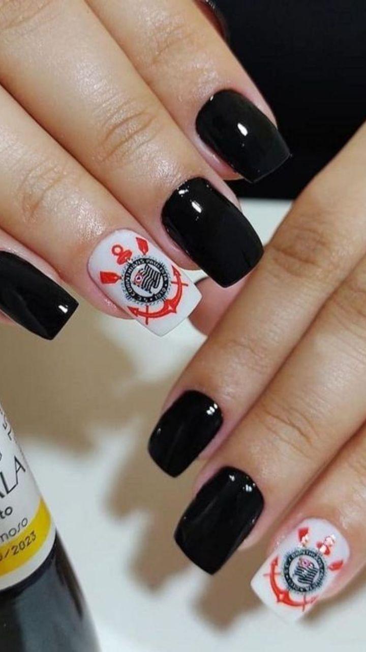unha Corinthians com glitter