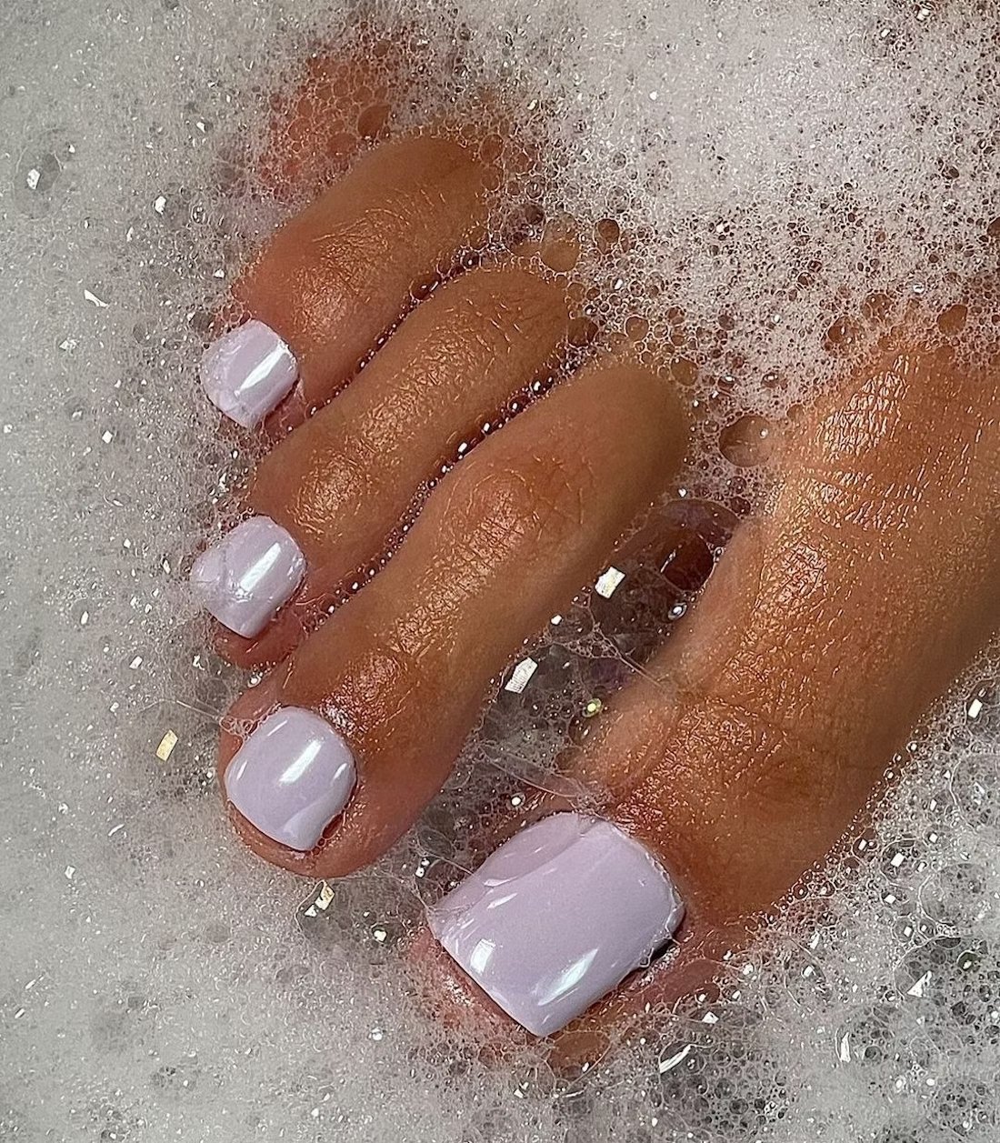 5 ideias de títulos:
1. Unhas dos Pés Clarinhas: Guia Completo de Estética e Saúde
2. Manchas Brancas nas Unhas do Pé: O Que Elas Indicam?
3. Como Conseguir a Esmaltação 
