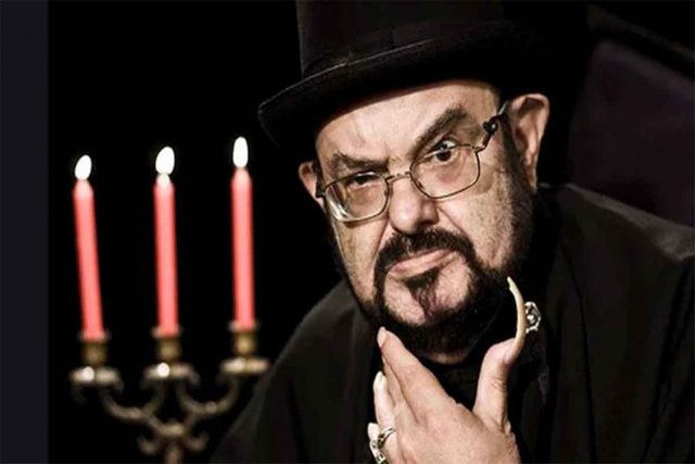 Mitos e Verdades Sobre a Higiene de Zé do Caixão