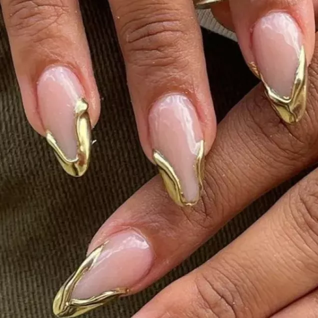 5 ideias de títulos:
1. Francesinha Dourada: O Guia Completo para um Look Sofisticado
2. Tendências de Unhas 2026: Descubra a Magia da Francesinha Dourada
3. Como Fazer Francesinha Dourada: Passo a Passo e Dicas de Aplicação
4. Combinações de Cores Perfeitas para sua Francesinha Dourada
5. Francesinha Dourada Cromada vs. Glitter: Qual Escolher?