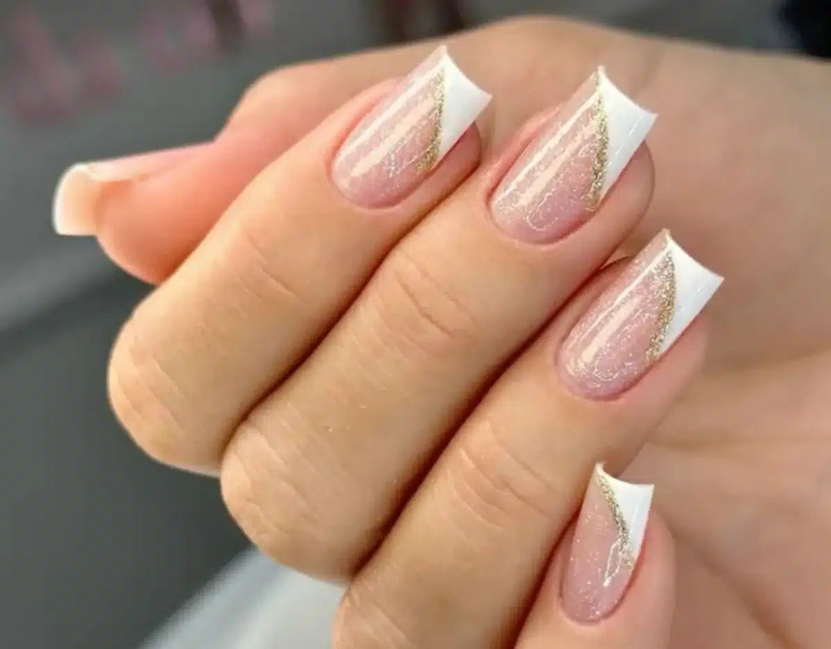 Preço e Cuidados Essenciais; Unhas de Fibra de Vidro: Tudo Sobre o Passo a Passo e Manutenção Ideal; Fibra de Vidro vs. Unha em Gel: Qual o Melhor Alongamento para Você?; Quanto Custa Fazer Unha de Fibra de Vidro? Detalhes sobre Preços e Durabilidade; Dicas de Ouro para Aumentar a Durabilidade da sua Unha de Fibra de Vidro