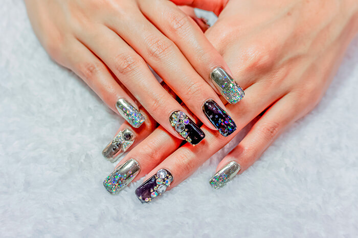 como cuidar de unhas em gel em casa