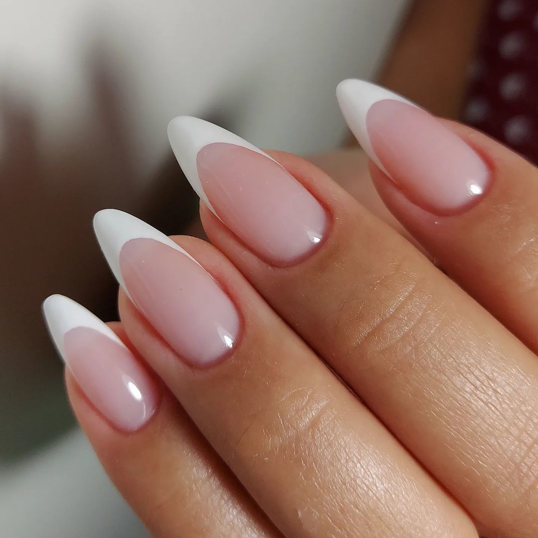 inspiração unhas em gel almond decoradas