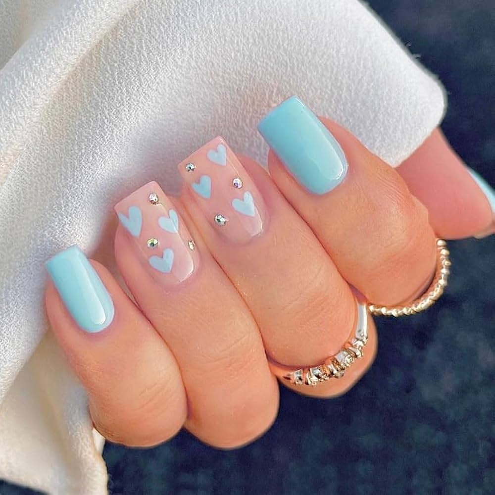 Inspirações de Nail Art Azul Minimalista para o Dia a Dia
